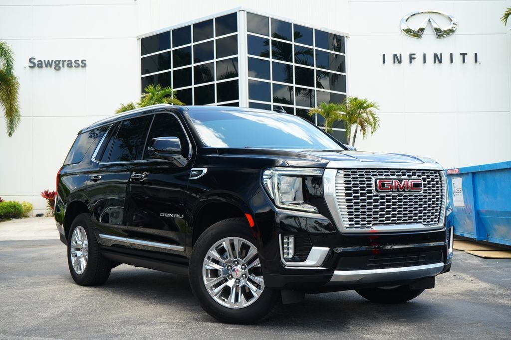 2024 GMC Yukon Denali Denali in Onyx Black — front three-quarter view