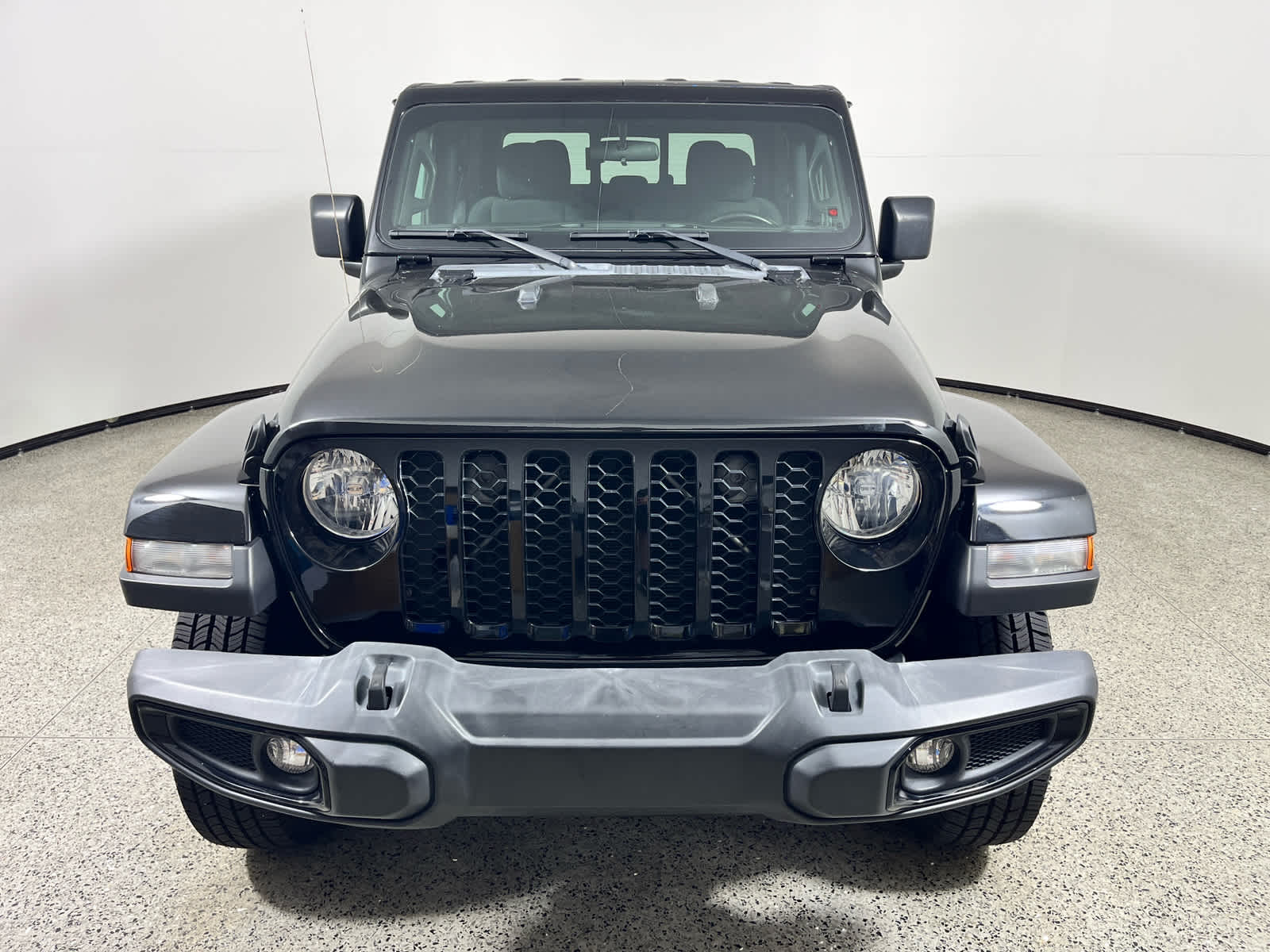 2022 Jeep Gladiator — side profile view