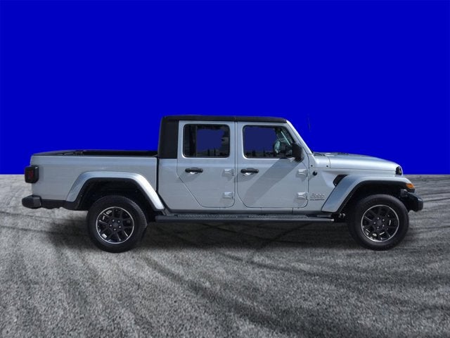 2023 Jeep Gladiator — side profile view