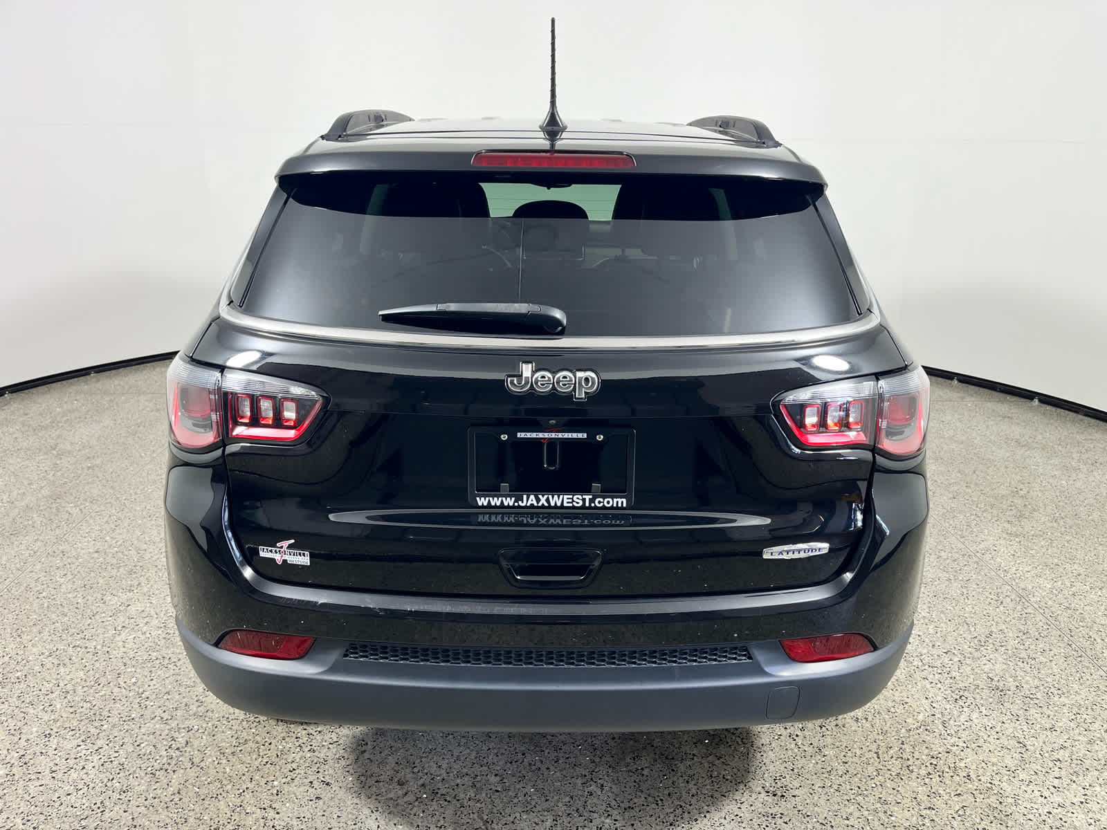 2022 Jeep Compass — detail view