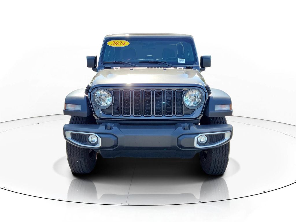 2024 Jeep Gladiator — side profile view