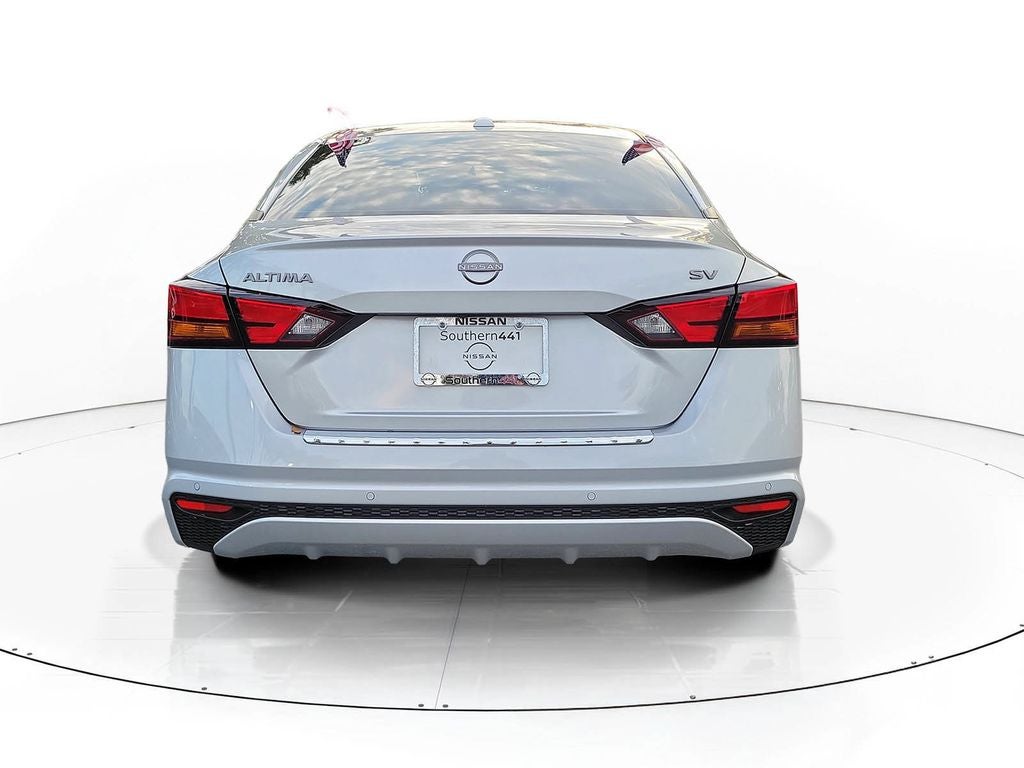 2023 Nissan Altima — detail view
