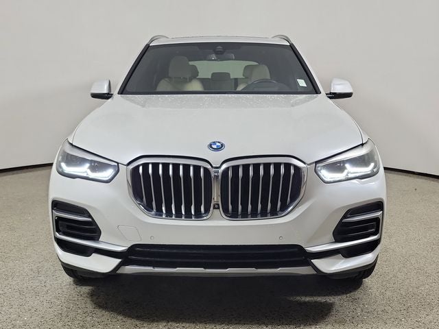 2022 BMW X5 — side profile view