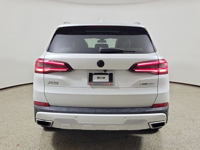 2022 BMW X5 — detail view