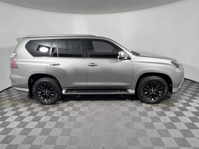 2021 Lexus GX — detail view