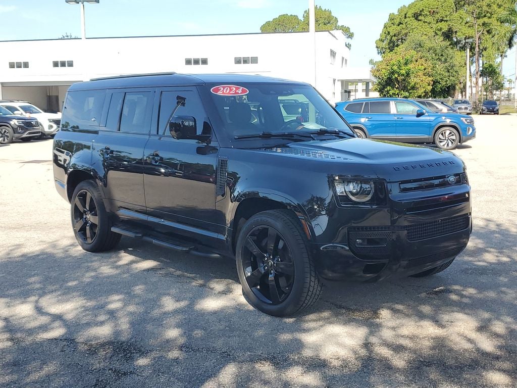 2024 Land Rover Defender 130 X-Dynamic SE in Black — front three-quarter view