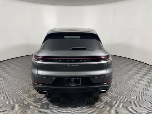 2025 Porsche Cayenne — detail view