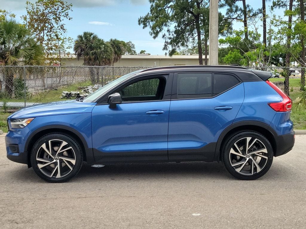 2021 Volvo XC40 — rear three-quarter view